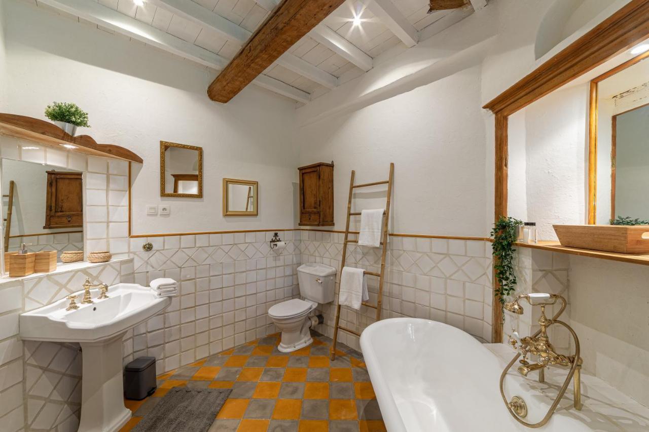 Le Mas Des Cerisiers Jacuzzi Et Sauna Inclus Pour Tous Les Logements Avignon Eksteriør billede